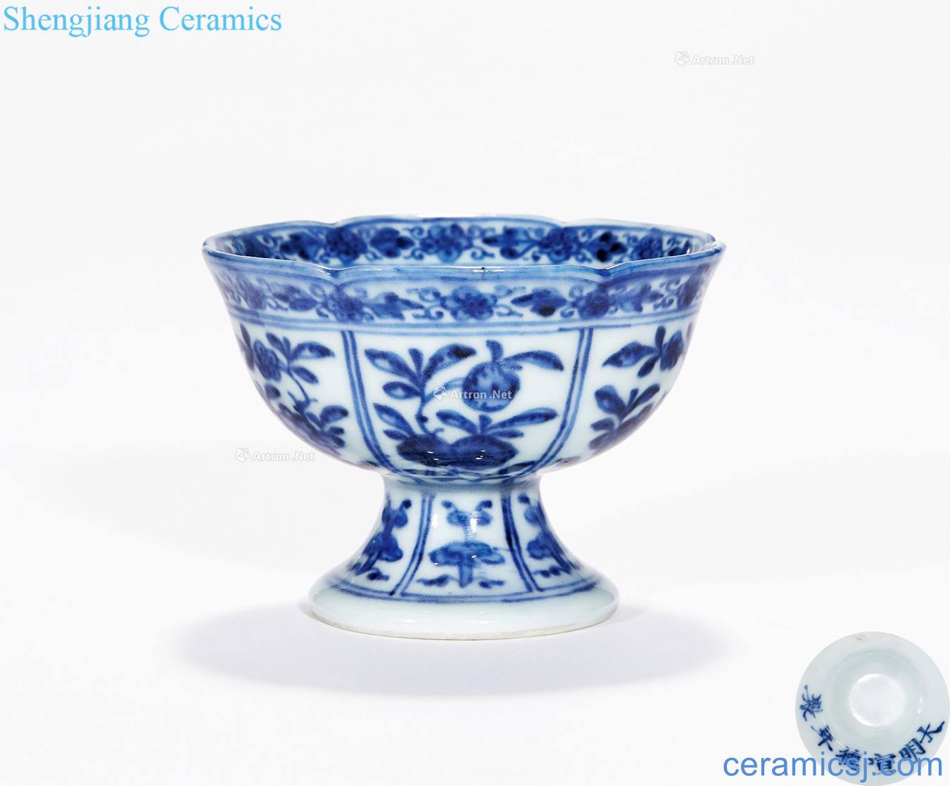 Qing dynasty blue and white flowers best cup