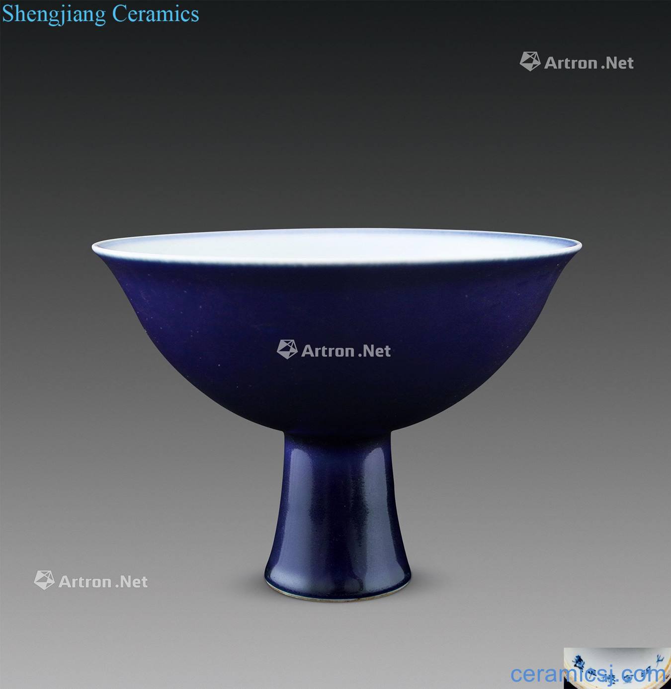 Ming xuande ji blue glaze footed bowl