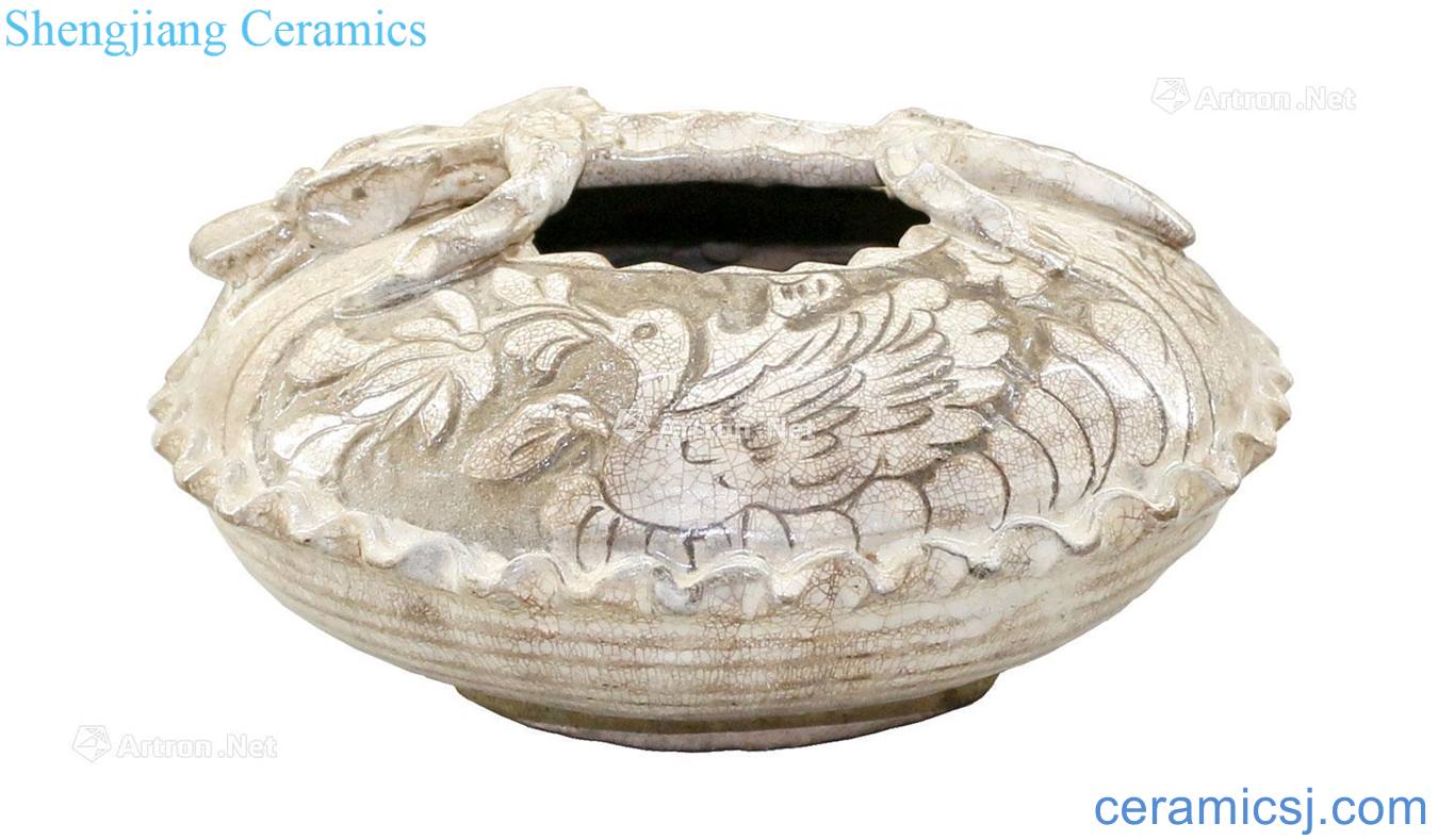 Magnetic state kiln carved dragon handle pot