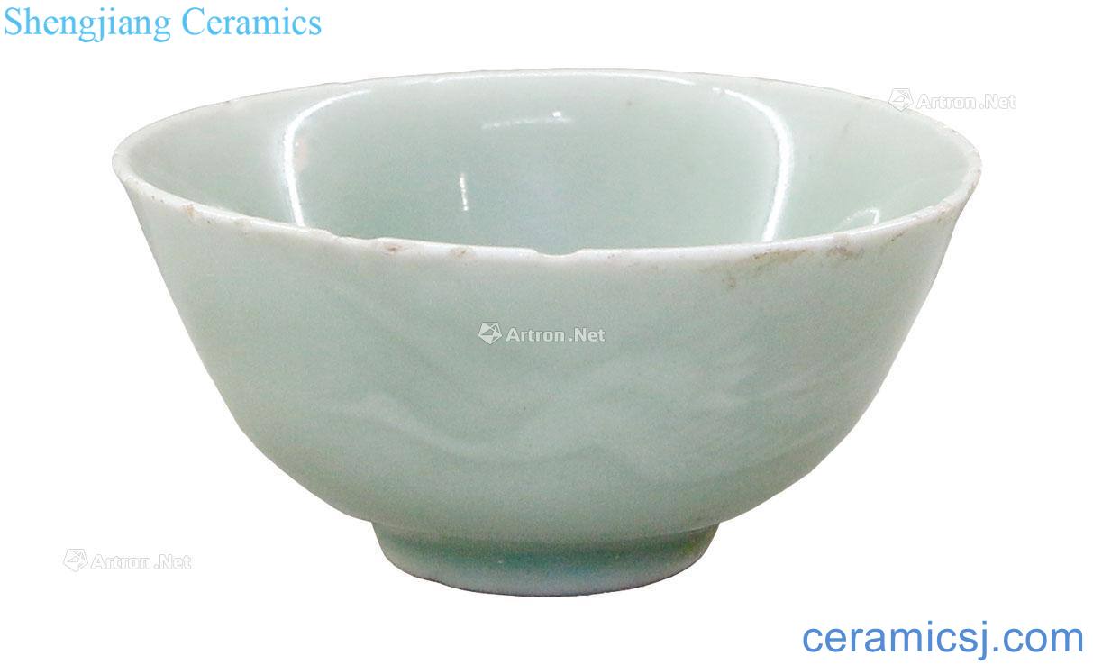 Longquan celadon green glaze James t. c. na was published green-splashed bowls