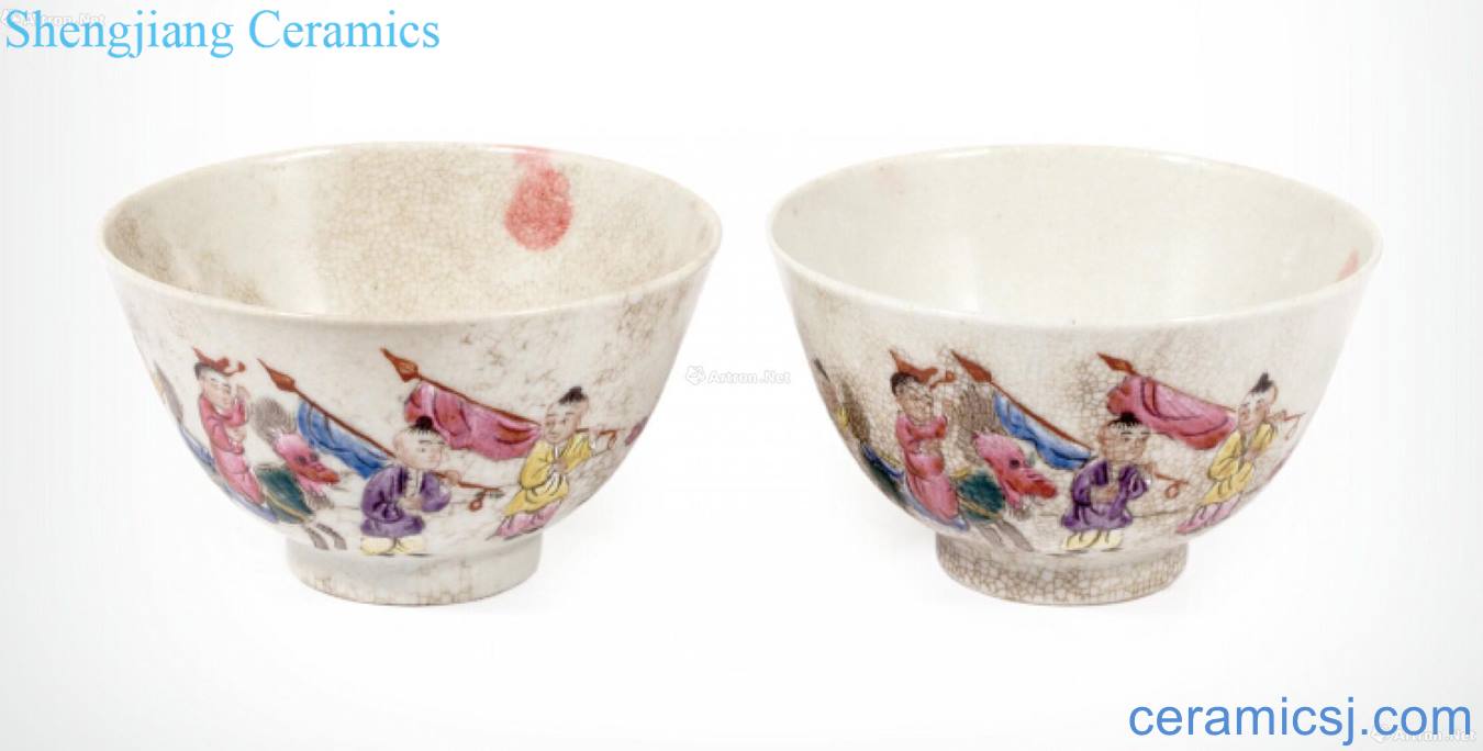 A pair of pastel YingXiWen bowl