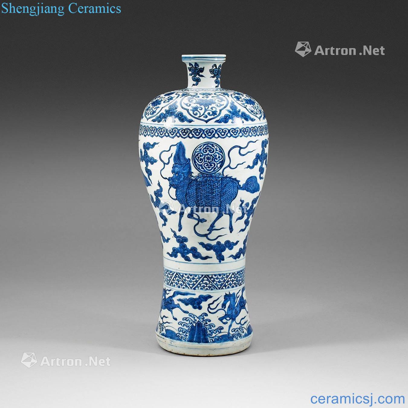 Ming wanli Blue and white god beast JingTianWen big plum bottle