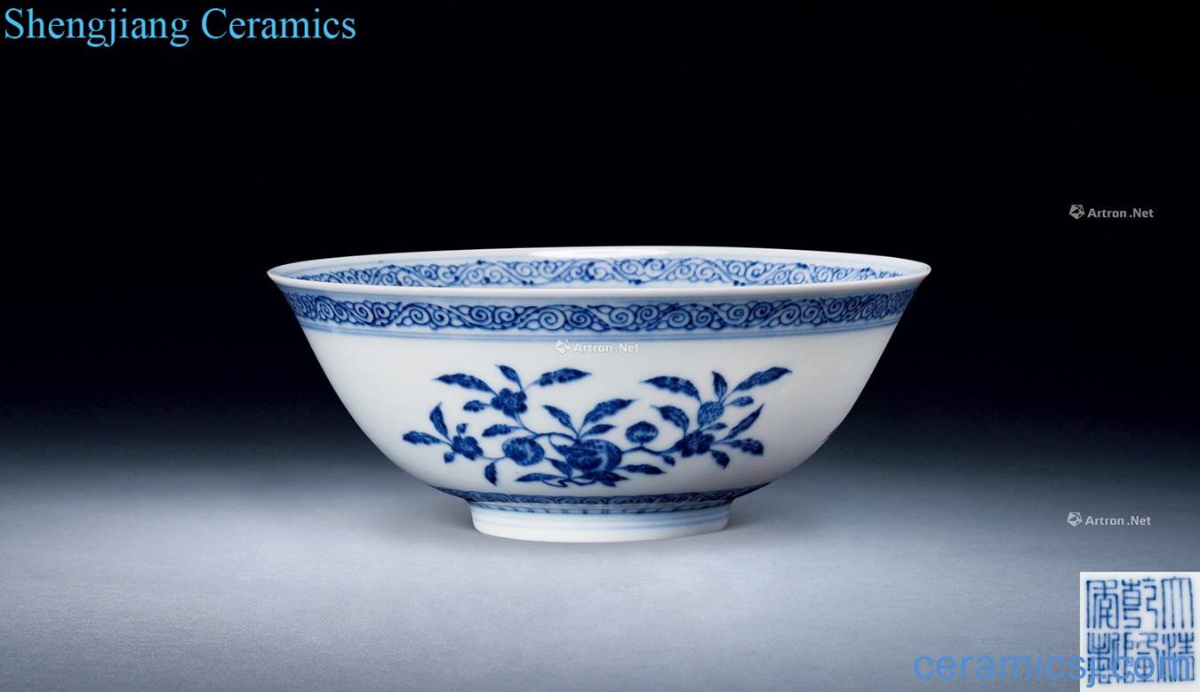 Qing qianlong Blue and white sanduo green-splashed bowls
