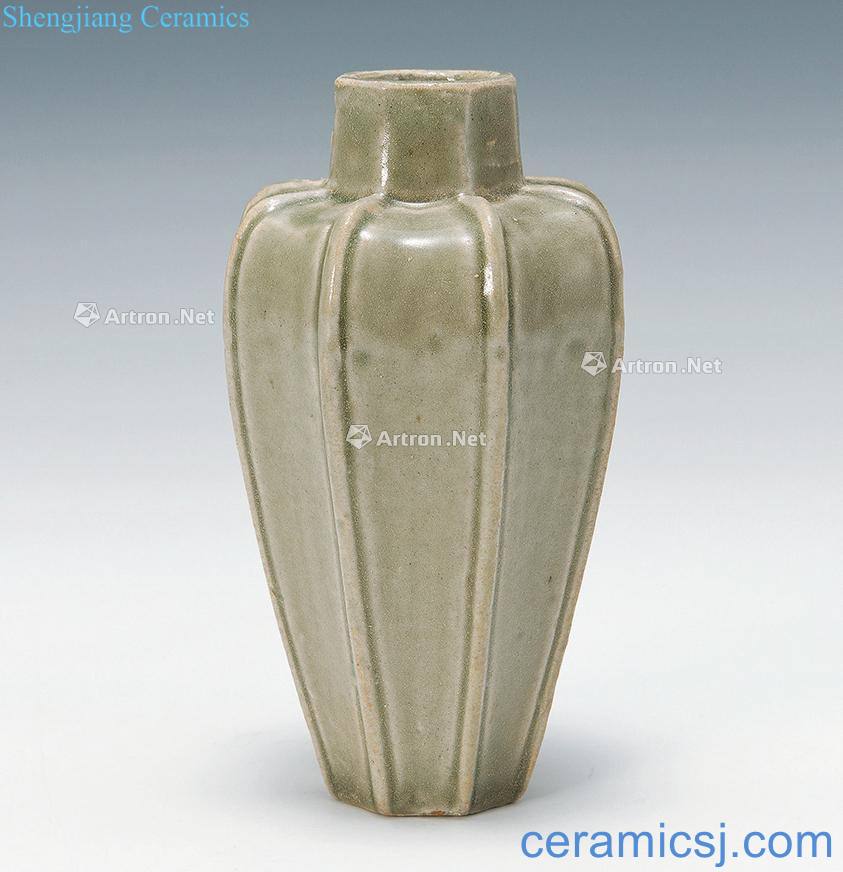 The southern song dynasty Longquan glaze melon bottle cap