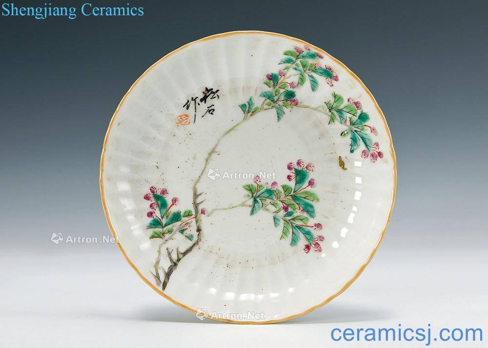 In the 19th century pastel flowers grain chrysanthemum valve tray