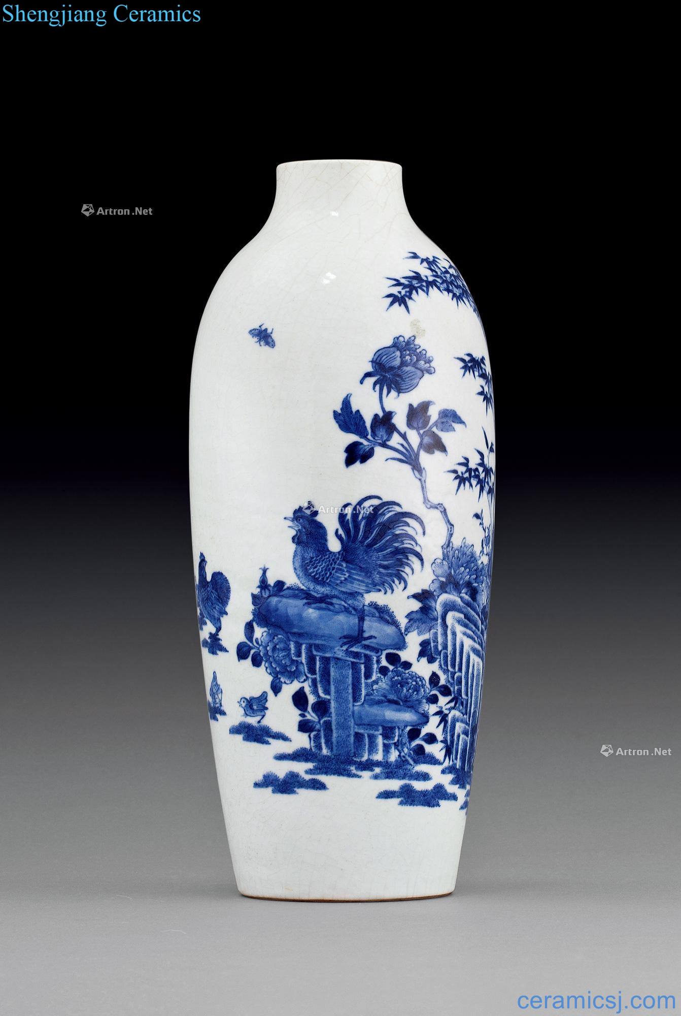 Blue and white hole stone flower chicken qing qianlong pulp tire grain bottle