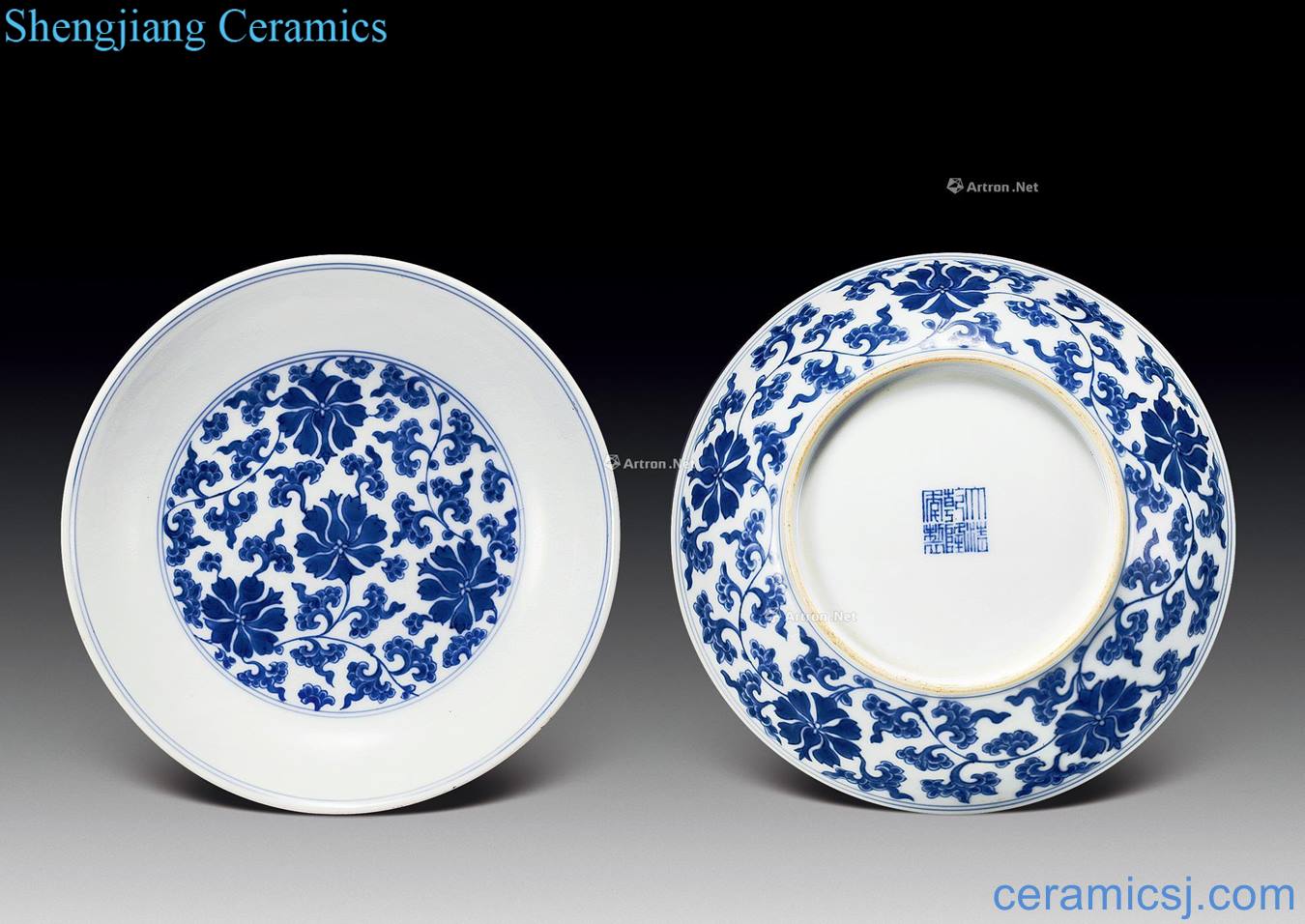 Qing qianlong Blue and white flower disc around branches