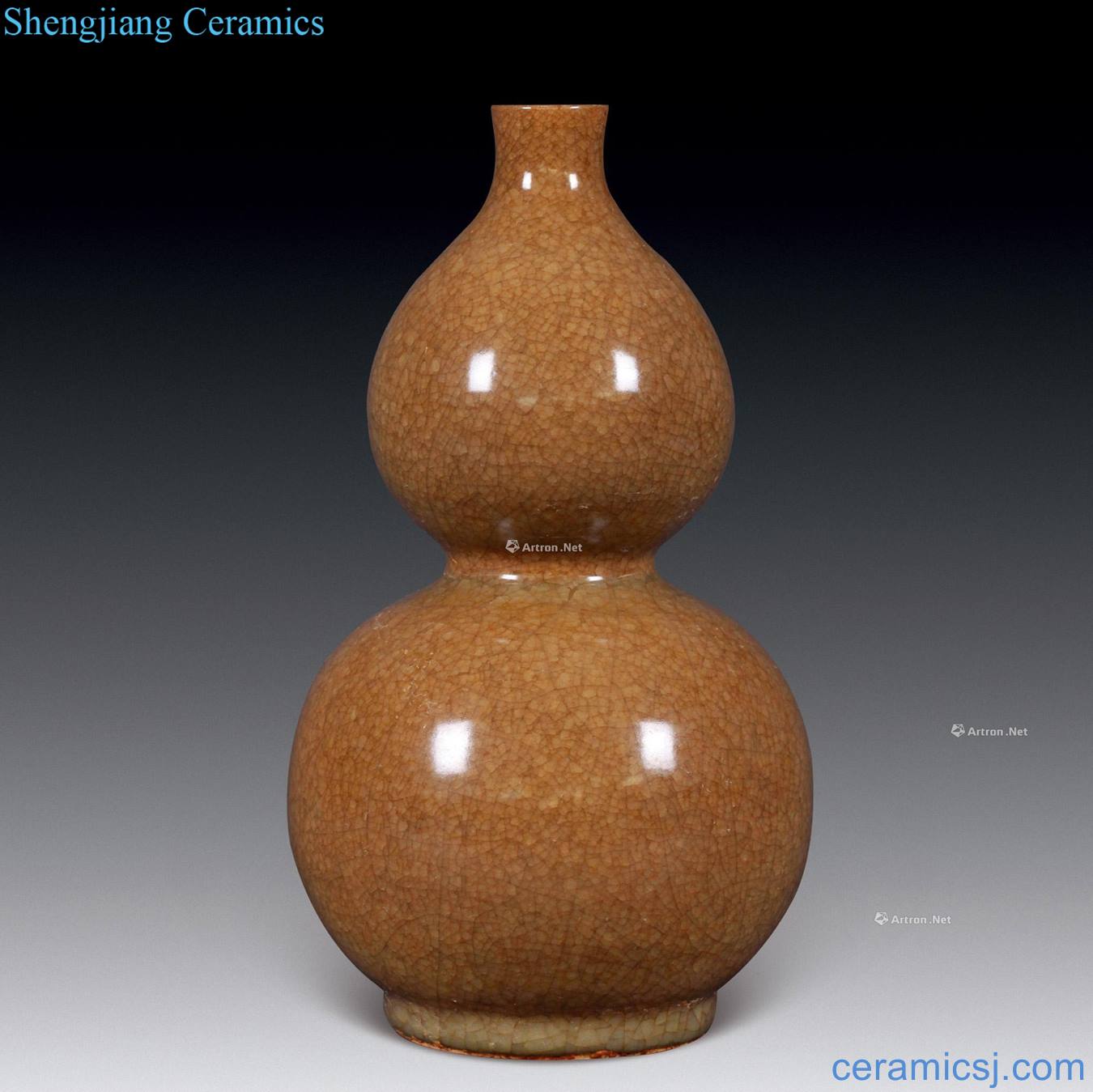 The southern song dynasty Yellow glaze on the gourd bottle