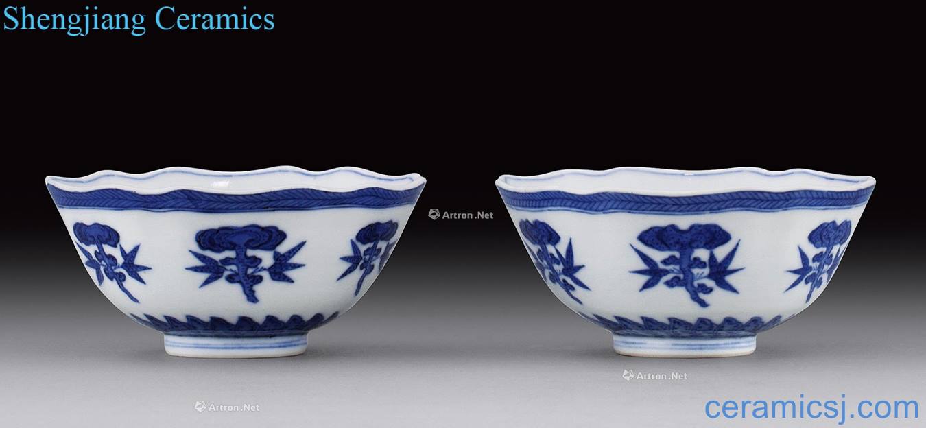 Qing daoguang Blue and white ganoderma lucidum grain flower mouth bowl (2)