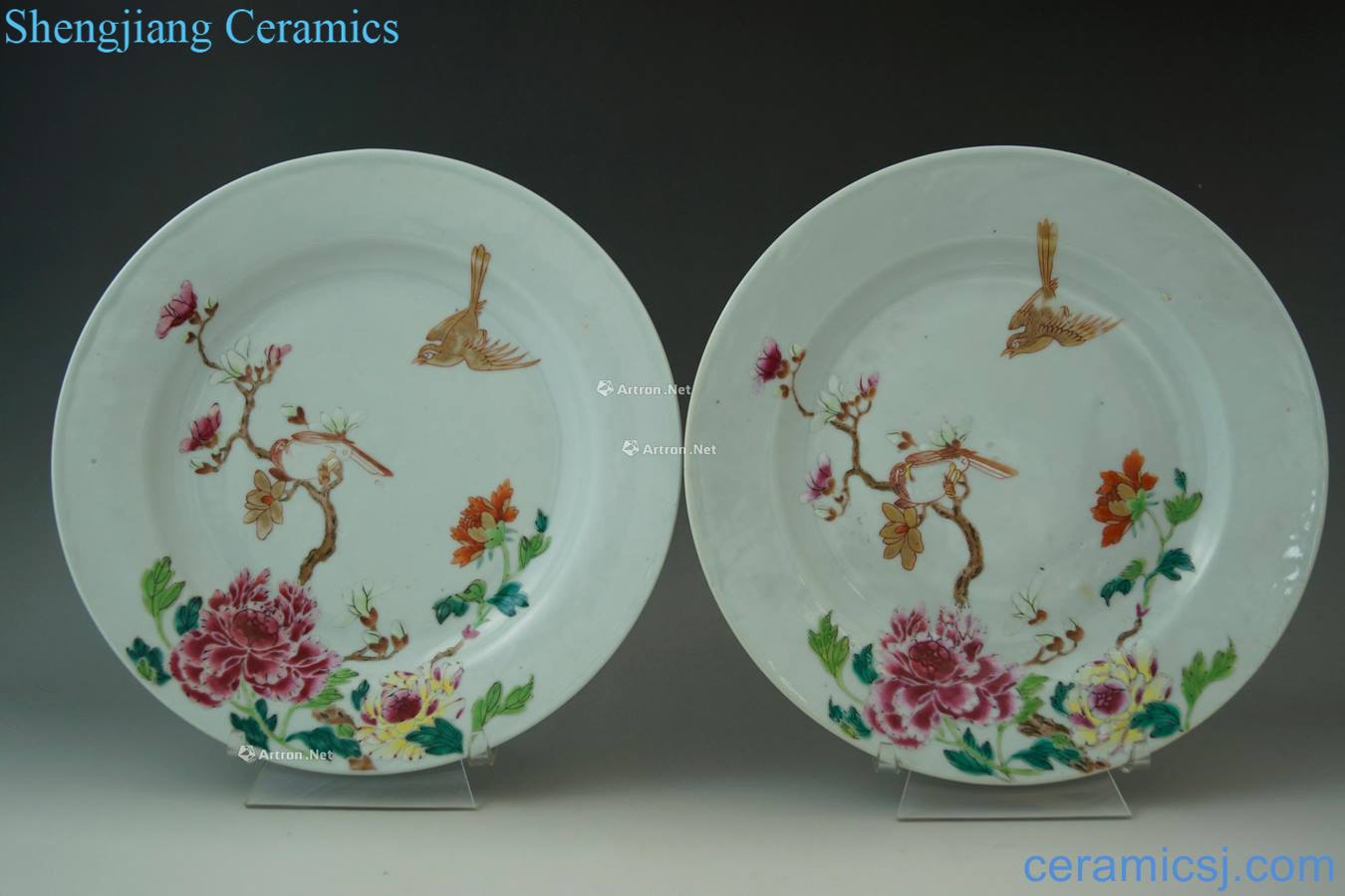 Qing yongzheng famille rose flower pattern plate (a)