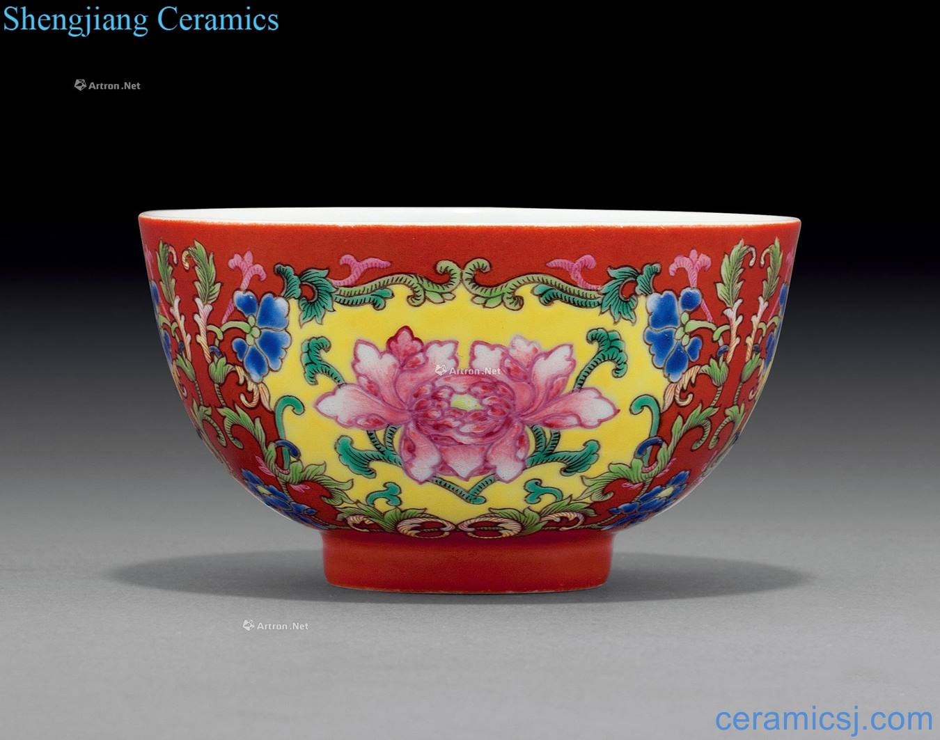 Qing daoguang Coral red koyo coloured flowers bloom green-splashed bowls
