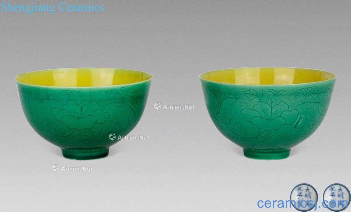 Green glaze dark yellow glaze outside inside carved flower grain cup (a)