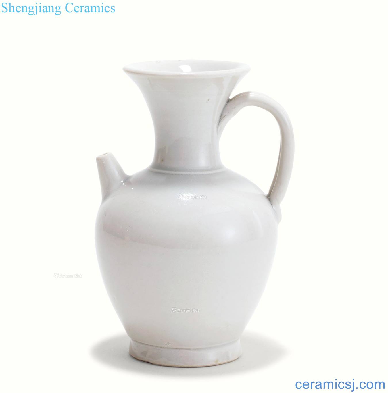 The tang dynasty Small ewer xing kiln craft