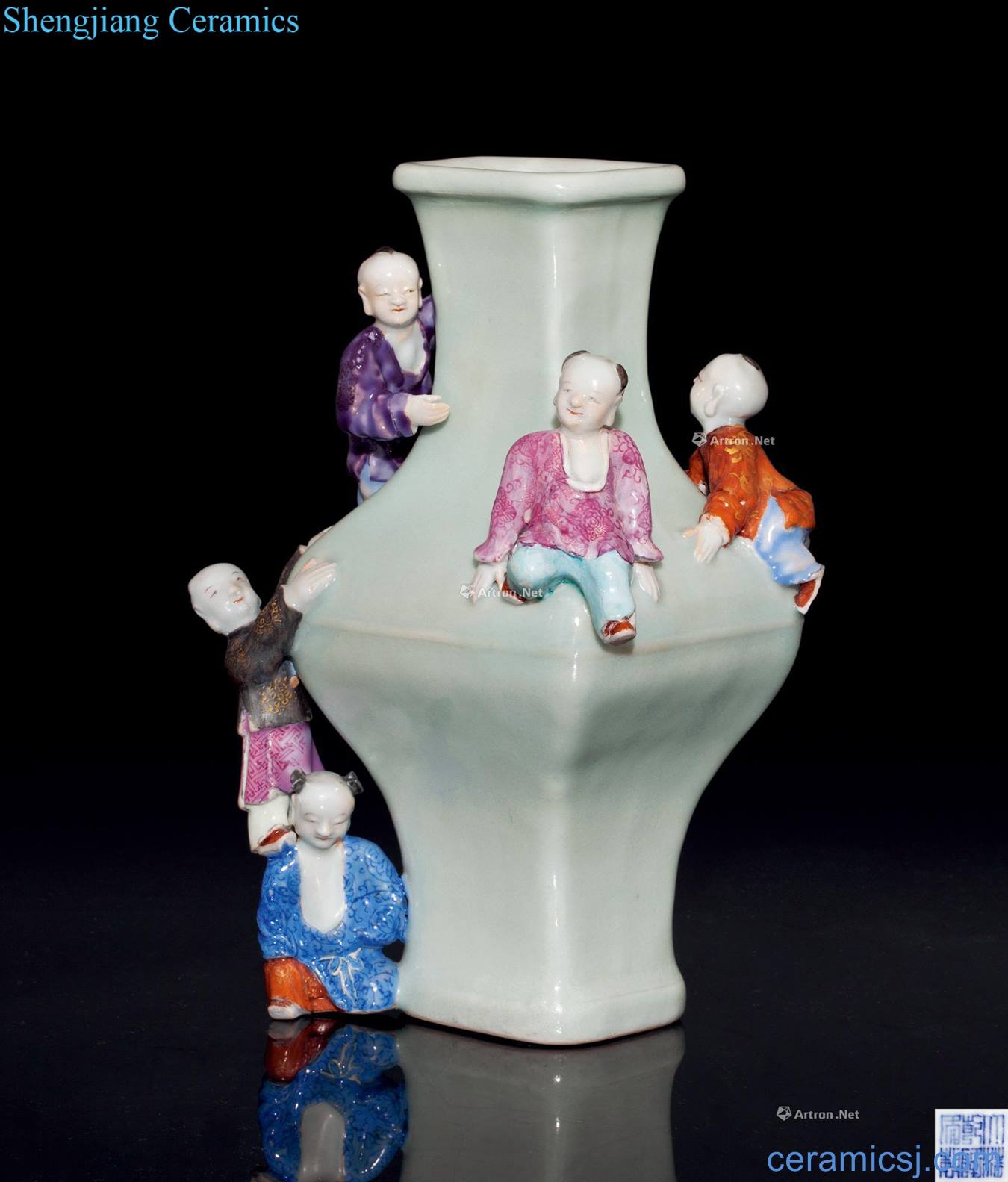 Qing qianlong powder blue glaze famille rose porcelain bottle plastic five sub-ka party