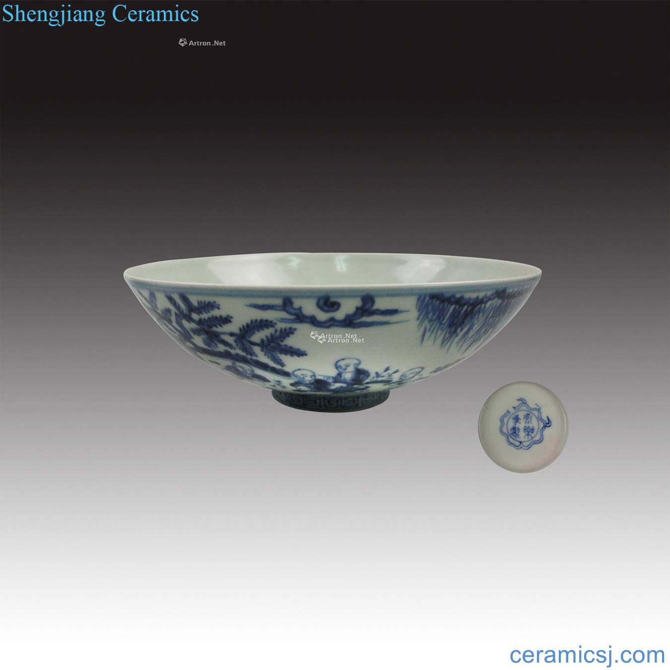 Blue and white YingXiWen bowl
