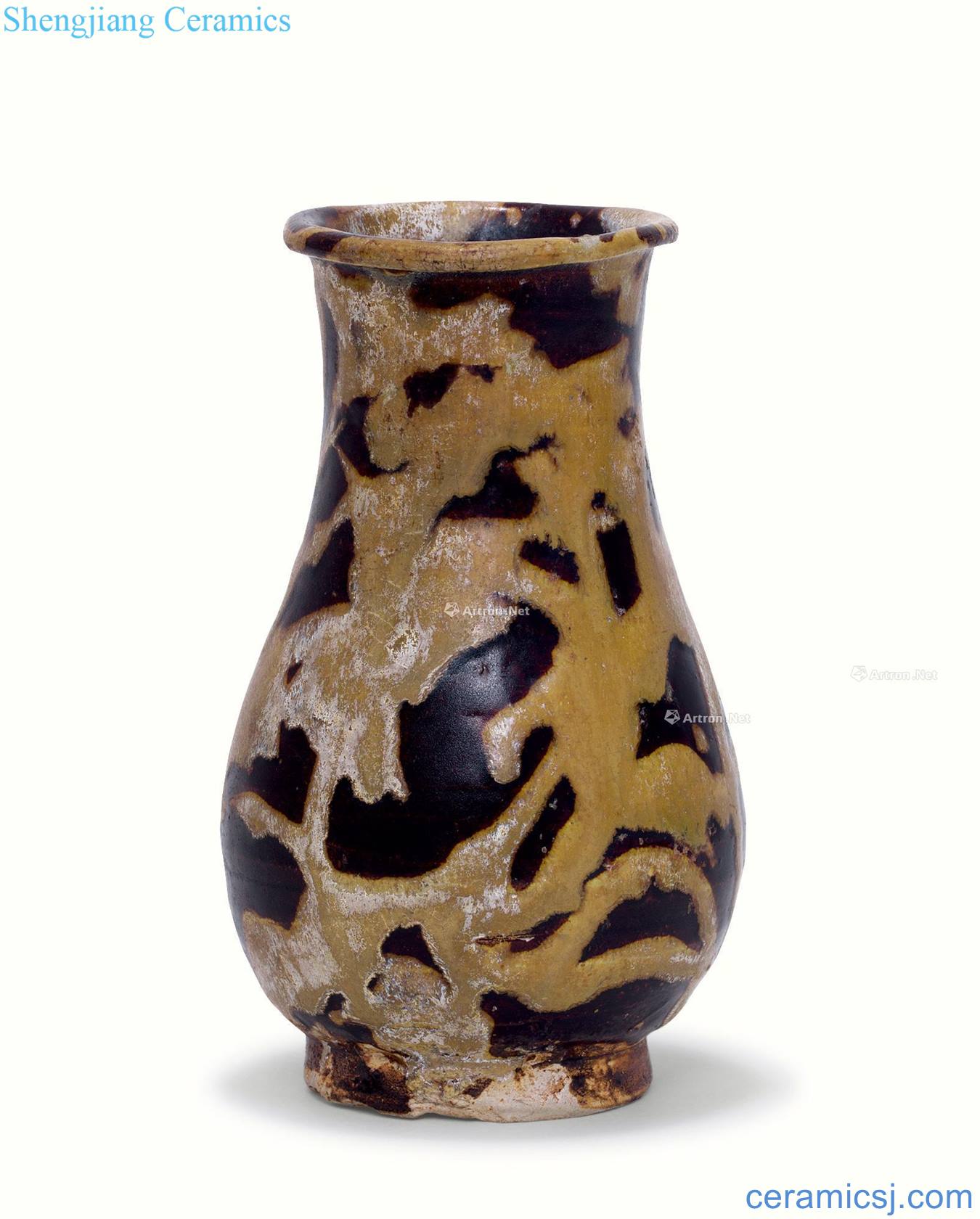 The southern song dynasty jizhou kiln hawksbill lines by the bottle