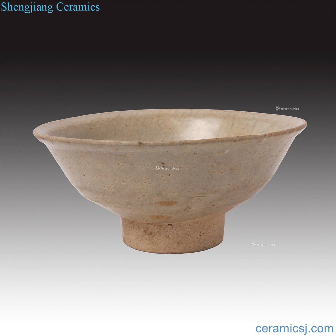 The song dynasty longquan celadon footed bowl