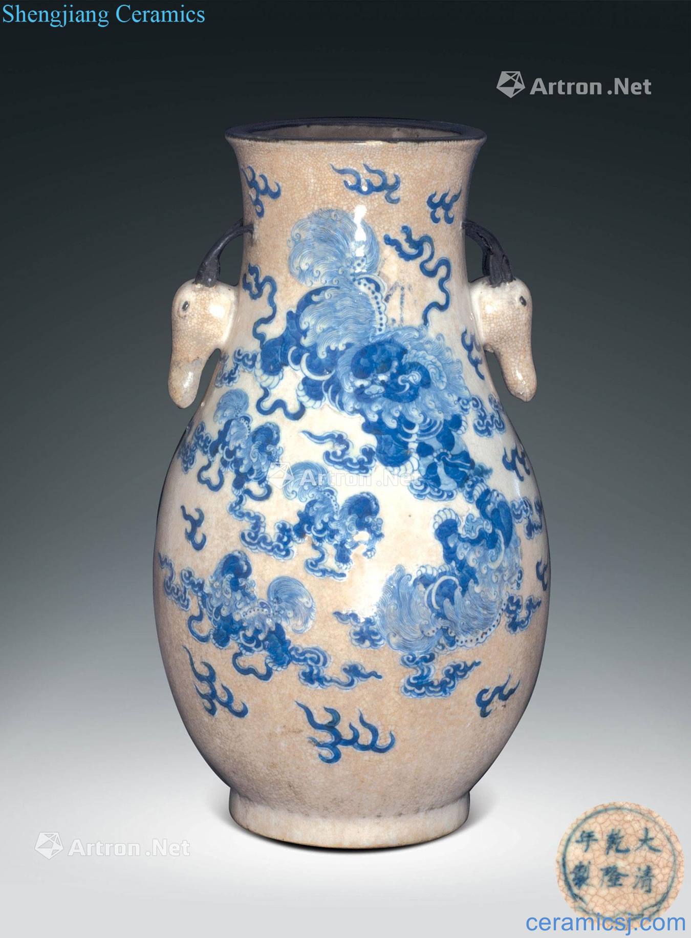 Brother qing glaze vase with a blue and red lion grain deer first