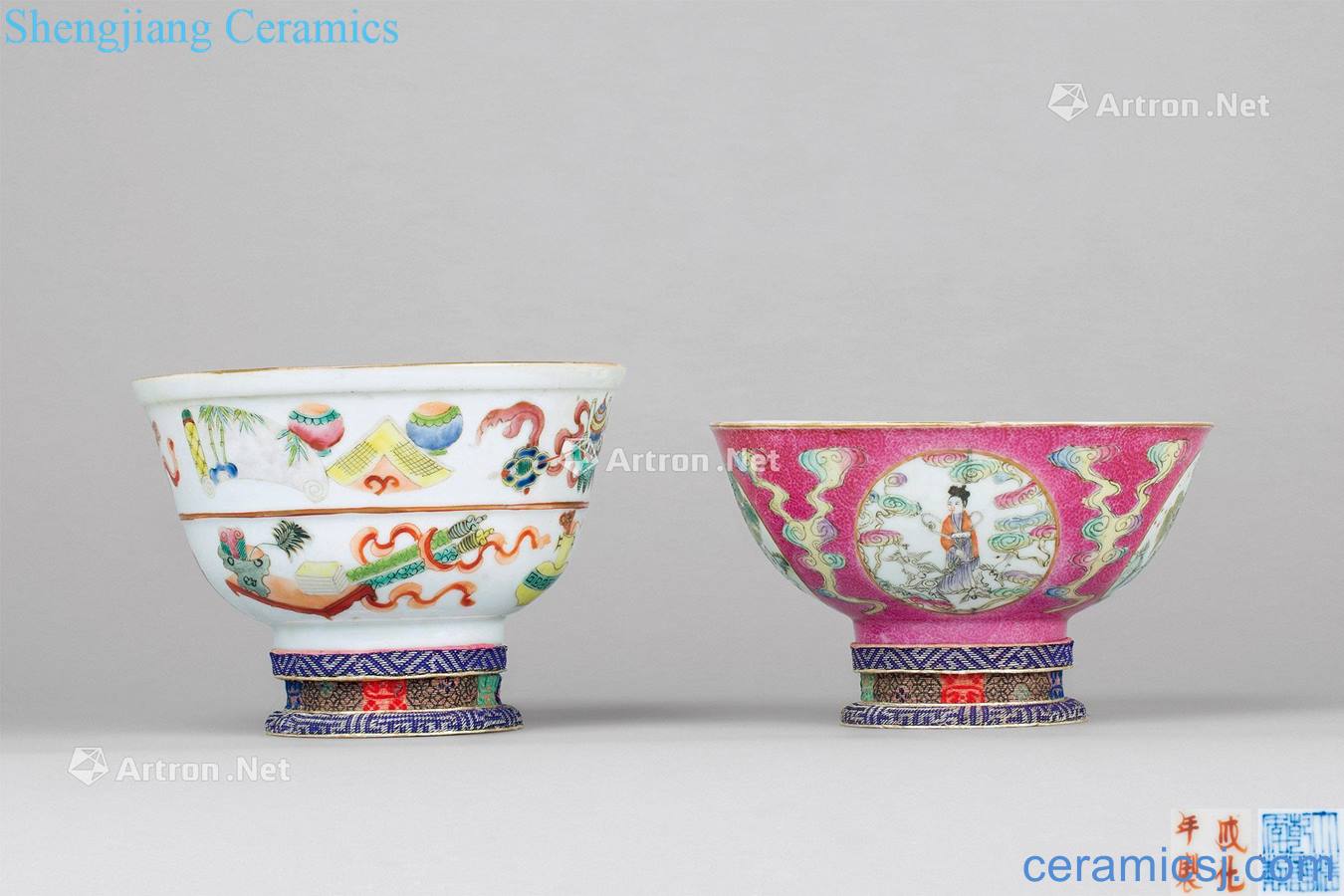 In the qing dynasty powder enamel rouge medallion character green-splashed bowls Pastel sweet green-splashed bowls and two things (group a)