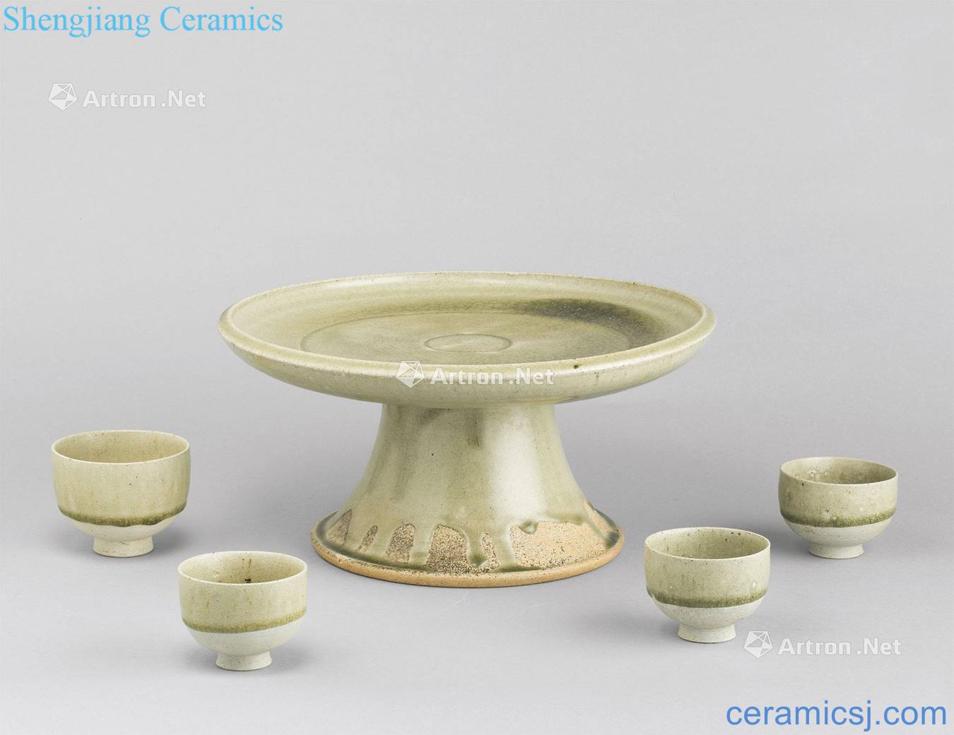 Northern song dynasty celadon plates (five pieces a set)