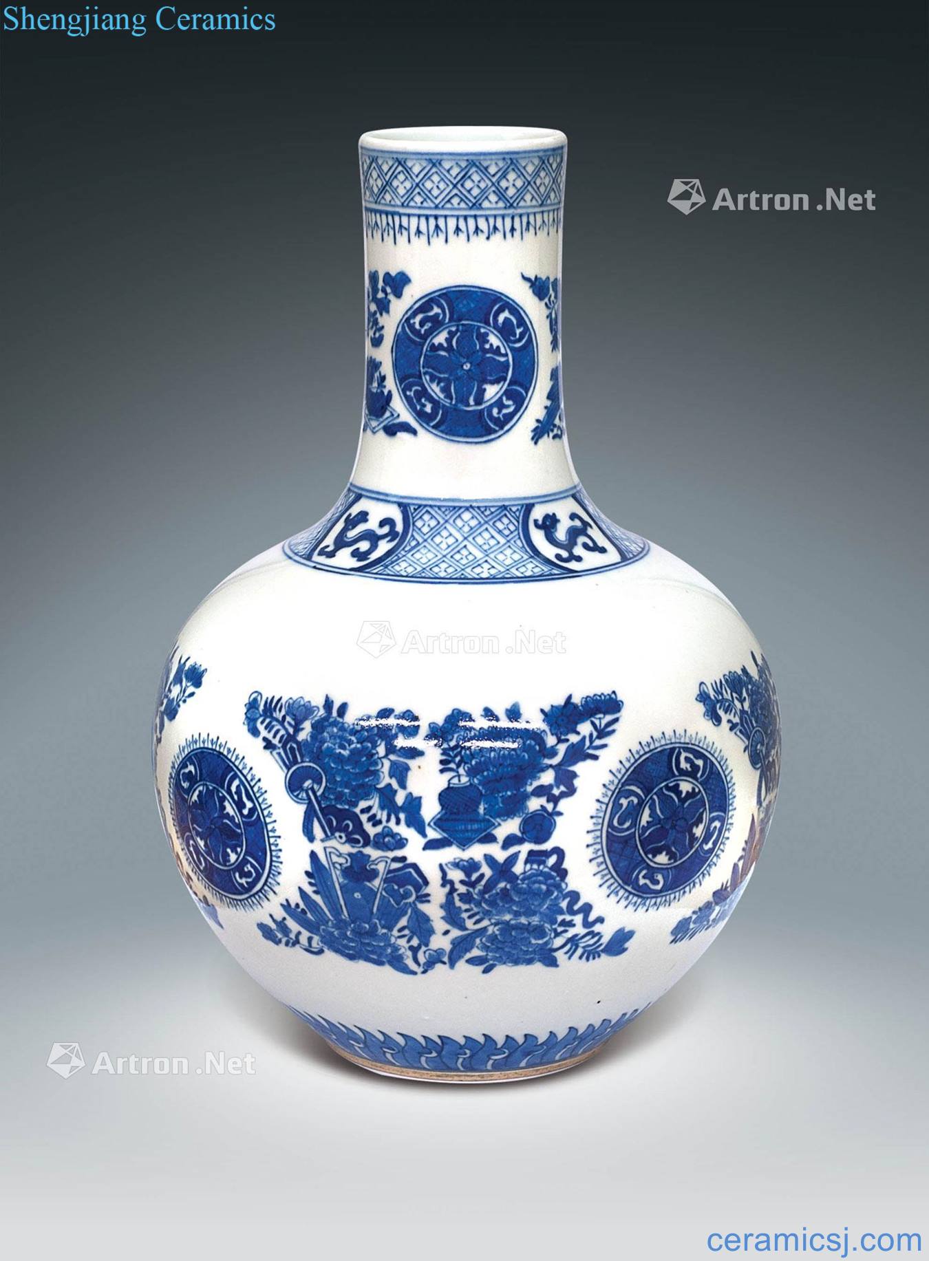 dajing Blue and white flower pattern tree