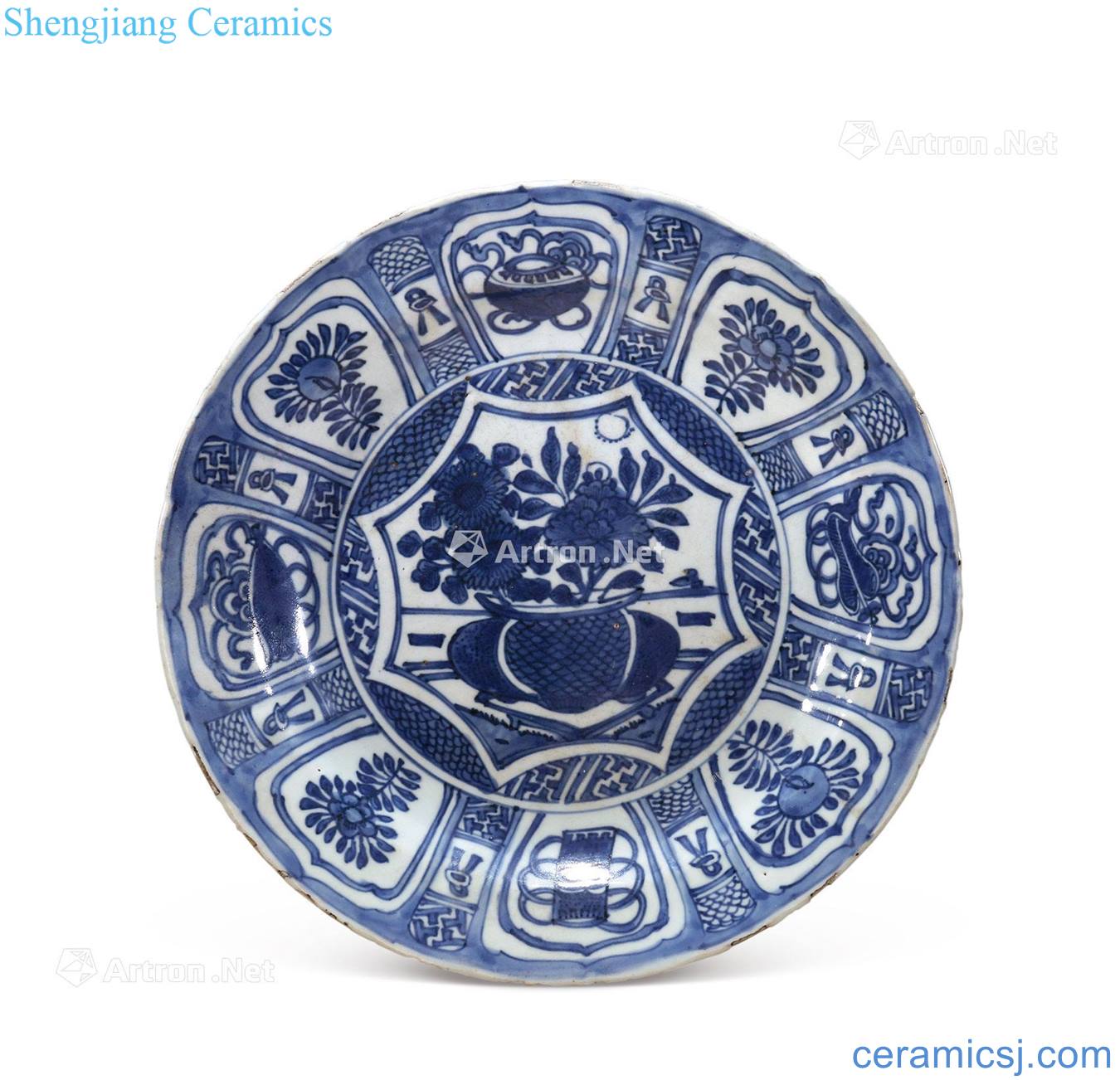 Ming wanli Blue and white flower tray