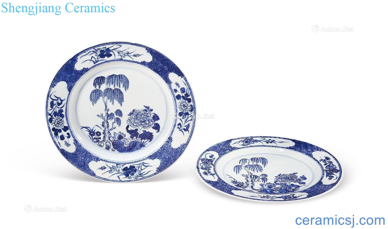 Qing qianlong Under the blue and white flowers before liu tray (a)