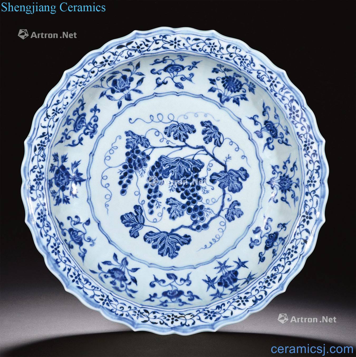 [] Ming yongle dynasty Royal blue and white grape grain kiln mouth the broader market