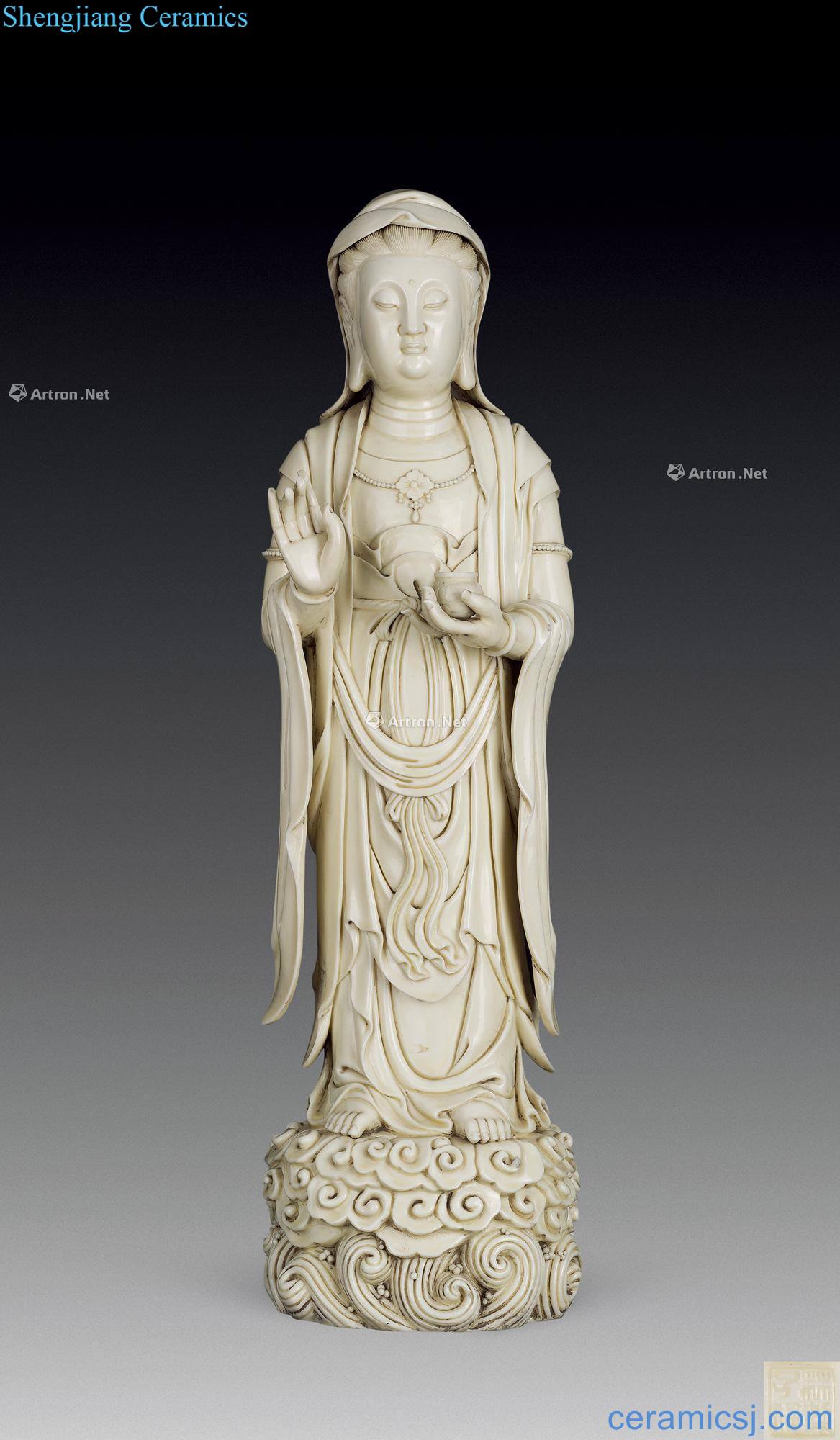 Ming "Lin Zixin" dehua white porcelain guanyin stands resemble