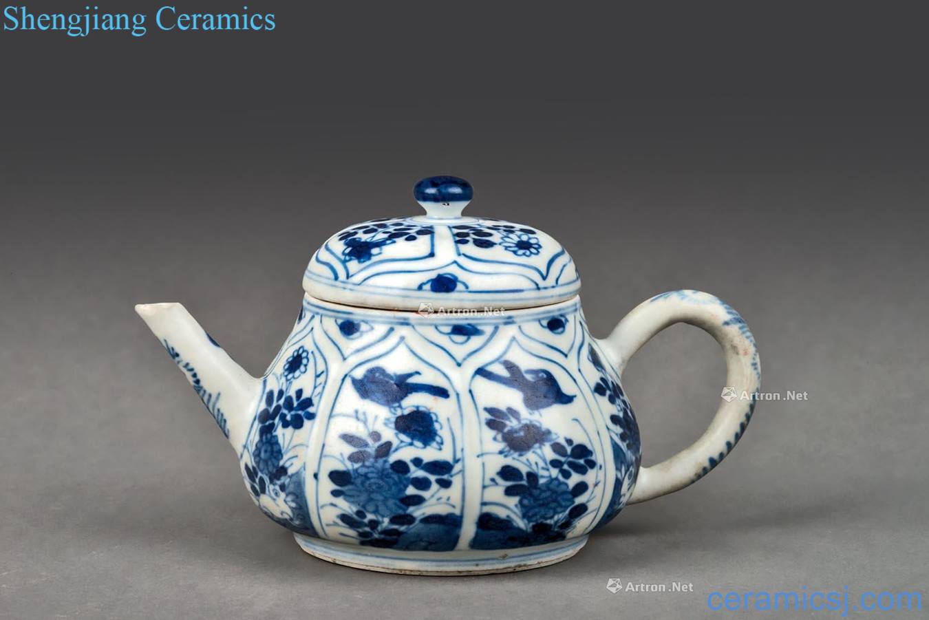 Kangxi about 1670 years Blue and white teapot