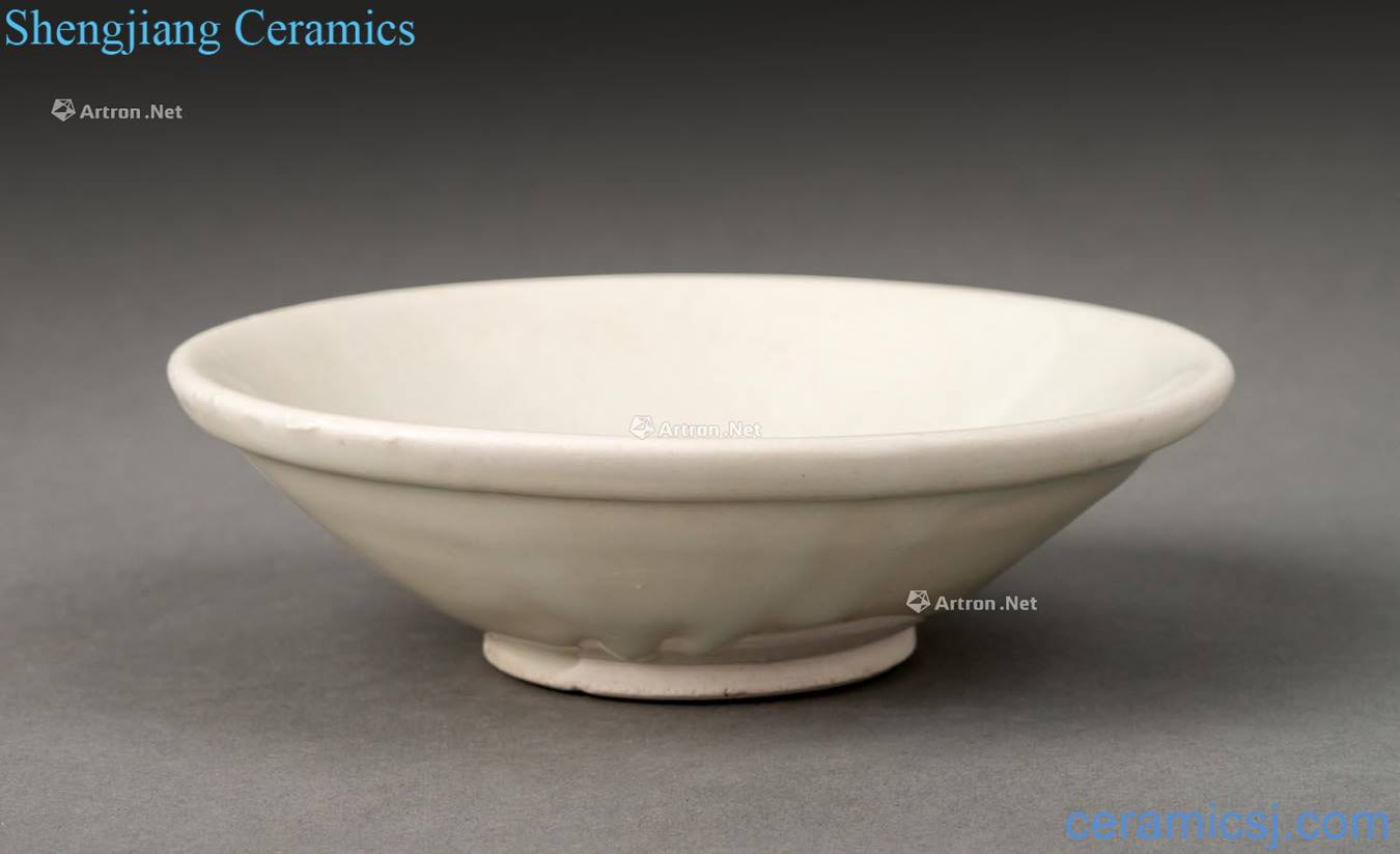 Tang, 9 to 10 century kiln craft lip bowl