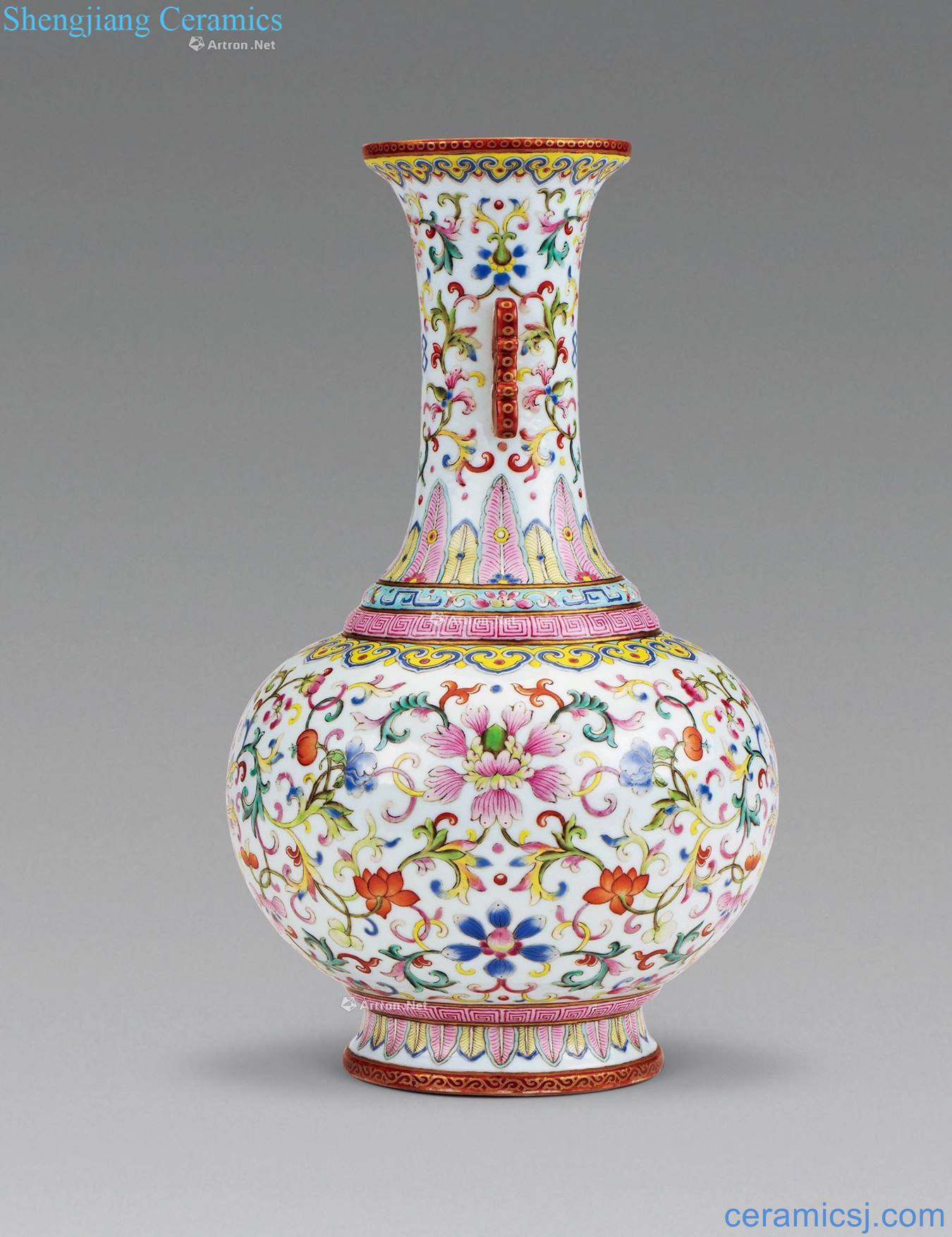 Qing qianlong pastel treasure phase flower vase with a dragon