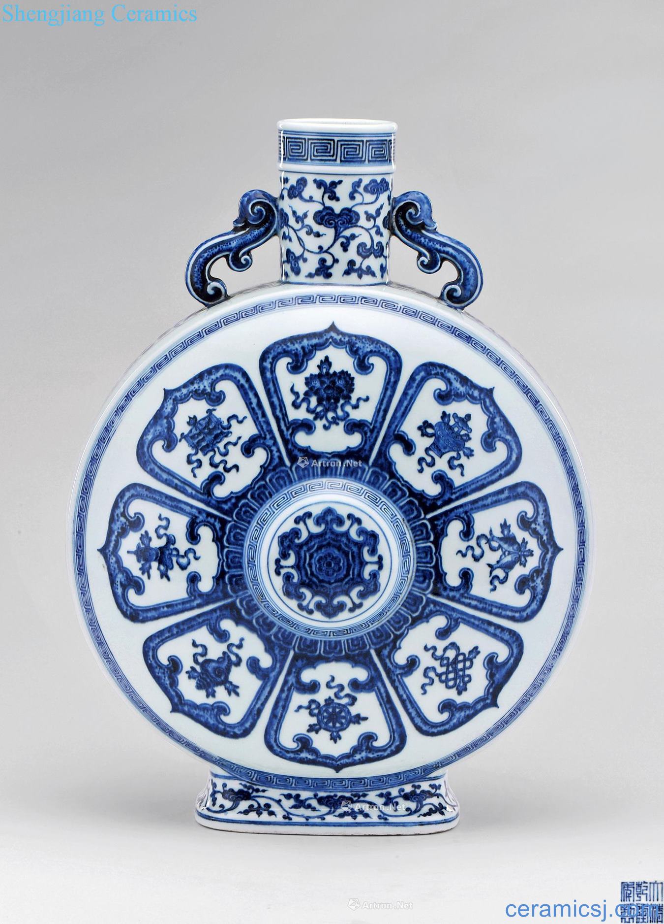 Qing qianlong Blue and white eight auspicious grain double therefore ear on the bottle