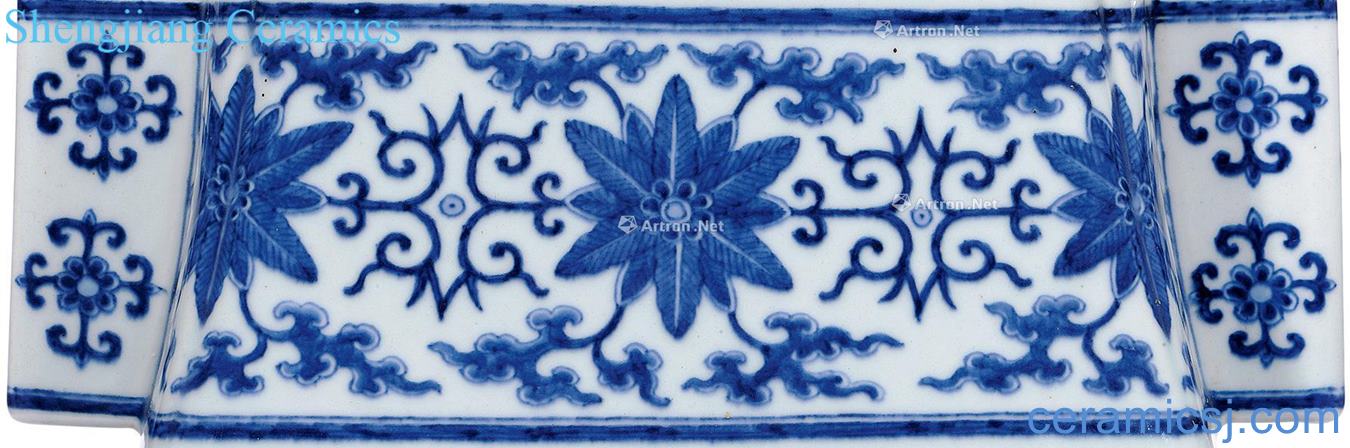 Qing qianlong blue-and-white medallion live lines through the ear and easy bottles