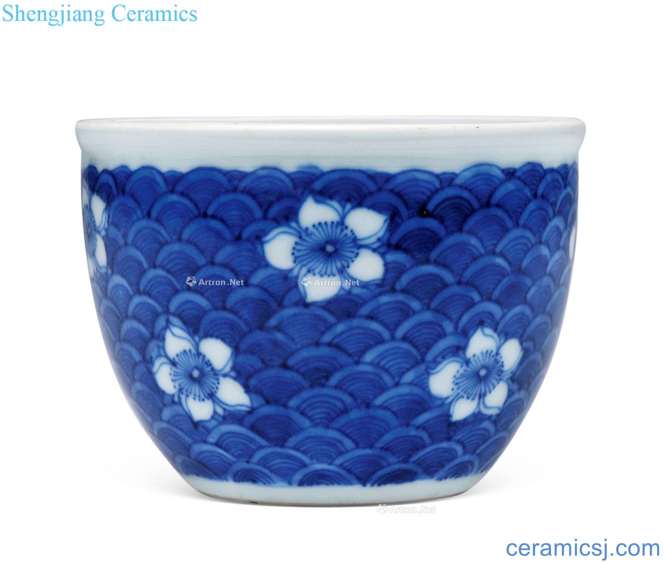 Ming chongzhen Small blue and white out of the water tank