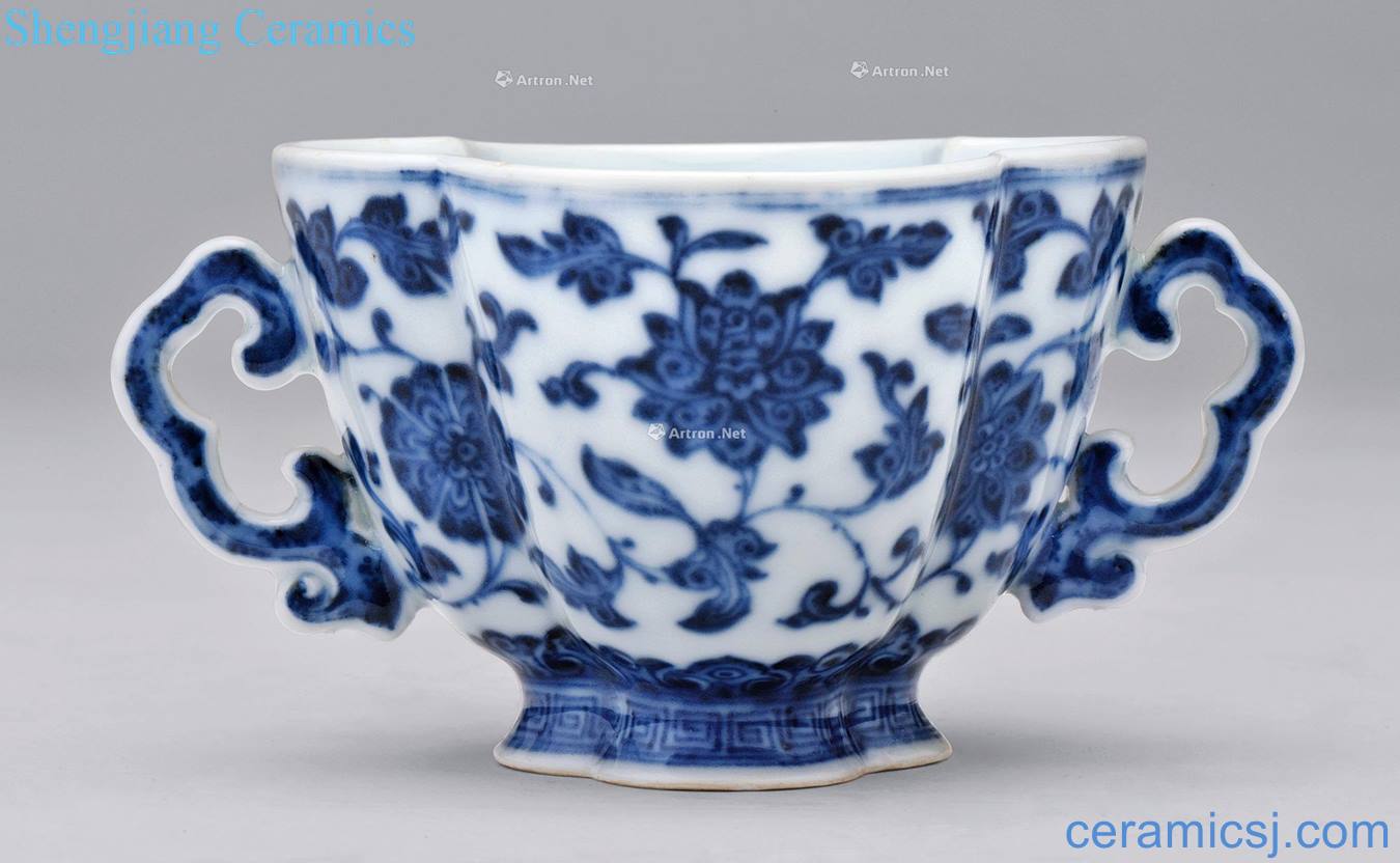 Qing yongzheng blue-and-white haitang ear cup