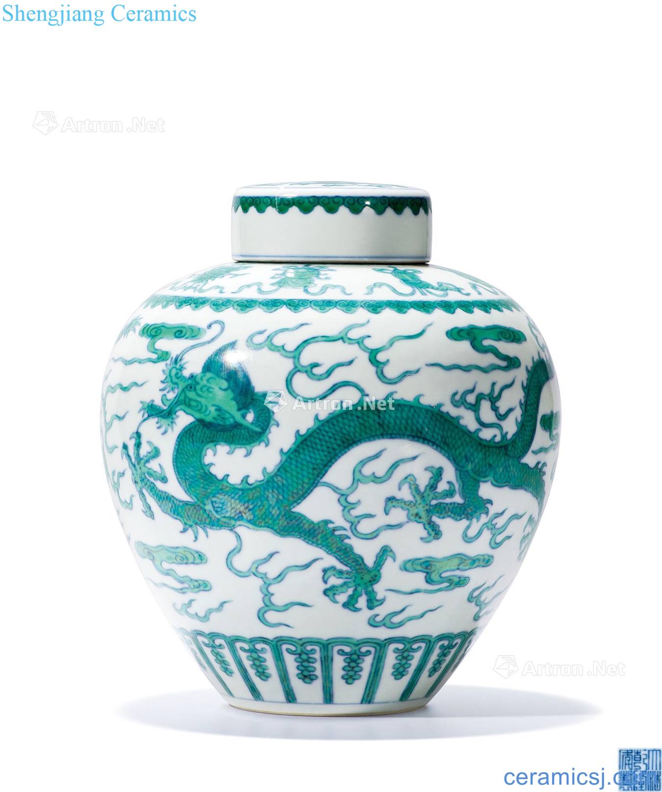 Qing qianlong dou eight auspicious color green dragon cover tank