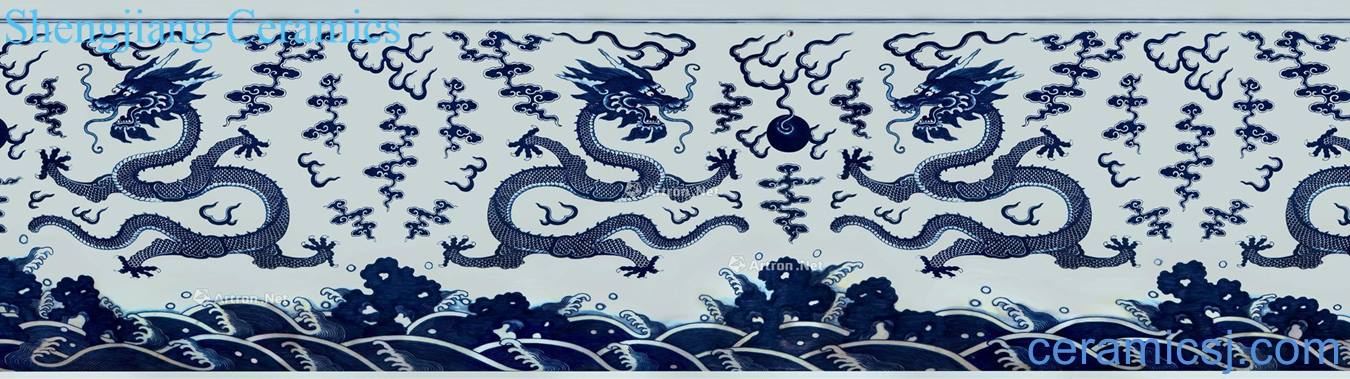 Qing daoguang Blue and white dragon vats