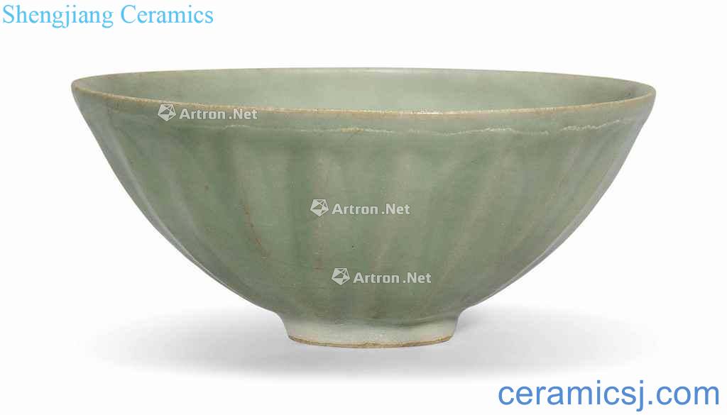 The southern song dynasty (1127-1279) A LONGQUAN CELADON 'LOTUS' use