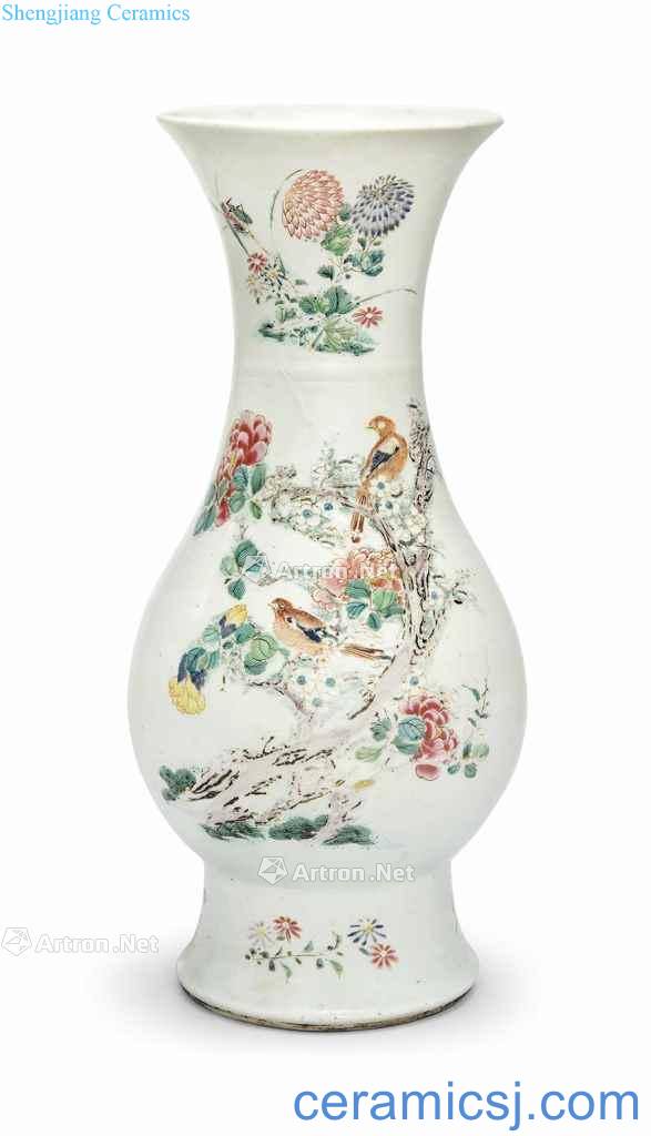 Yongzheng (17231735) A FAMILLE ROSE VASE