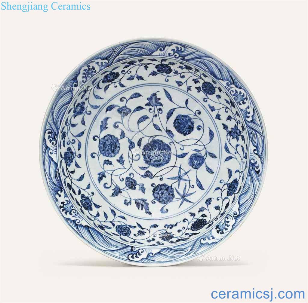 Yongle period (1403-1424), A LARGE RARE BLUE AND WHITE 'FLORAL SCROLL "DISH