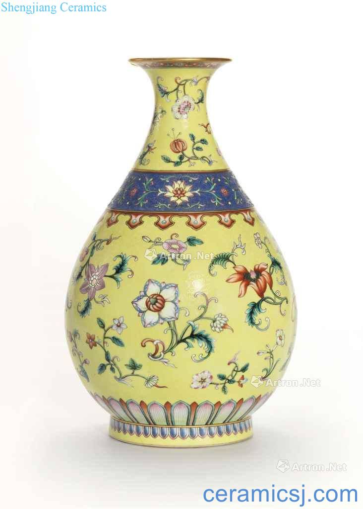 A MAGNIFICENT, EXTREMELY RARE AND FINELY ENAMELLED IMPERIAL YELLOW - GROUND FAMILLE ROSE FLORAL VASE, YUHUCHUNPING