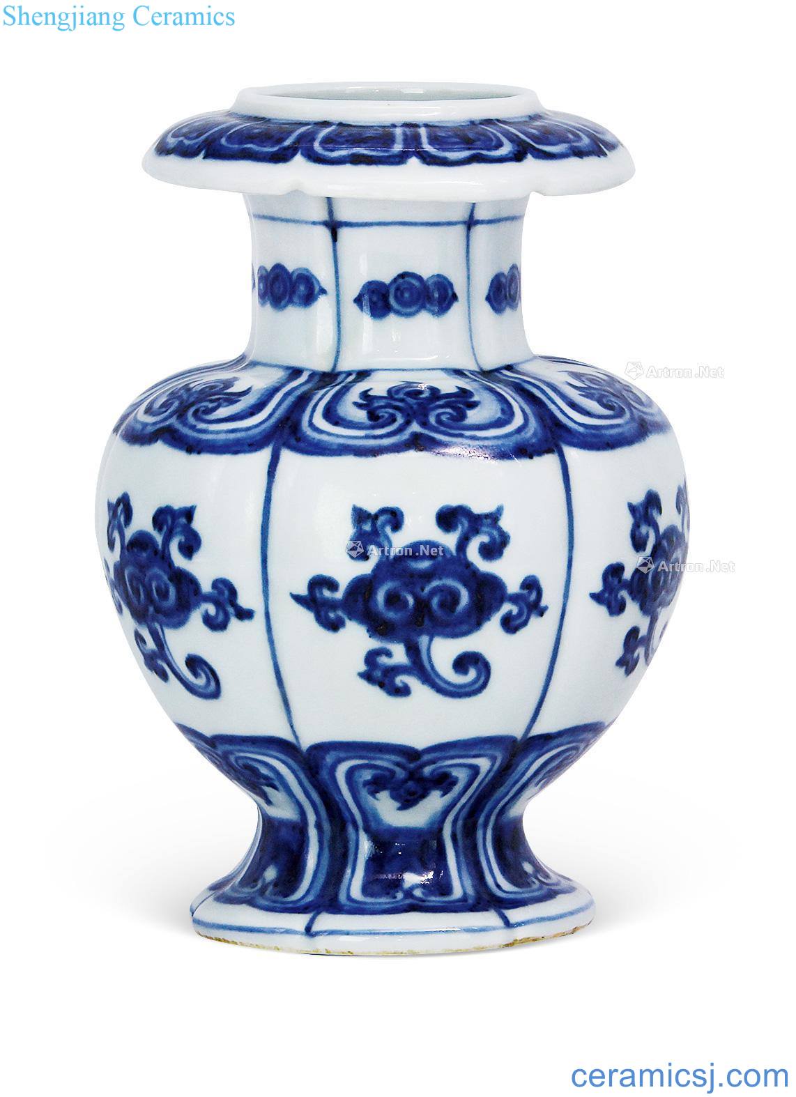 yongle Blue and white mouth best honour