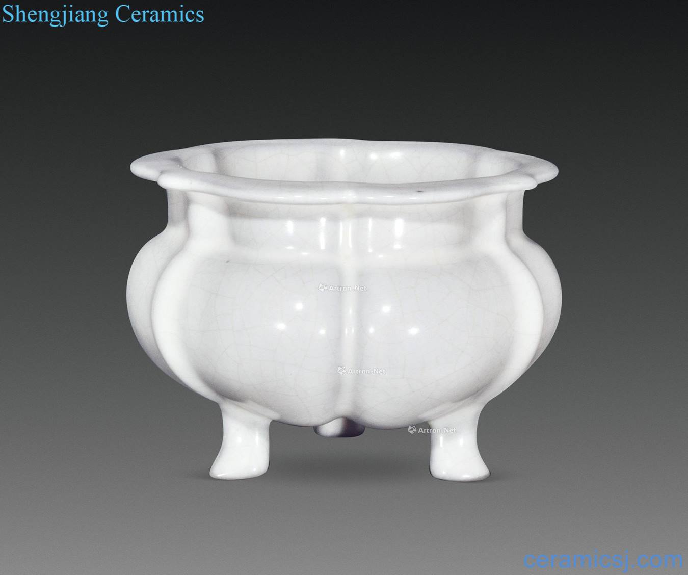 Northern song dynasty Your kiln melon leng furnace with three legs