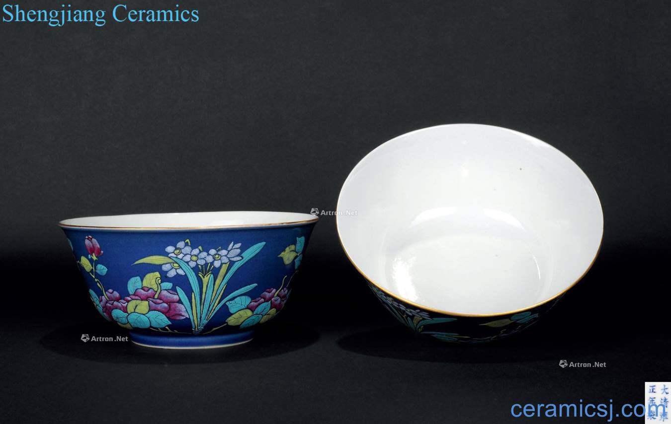 Qing yongzheng blue glaze enamel narcissus flower grain bowl (a)