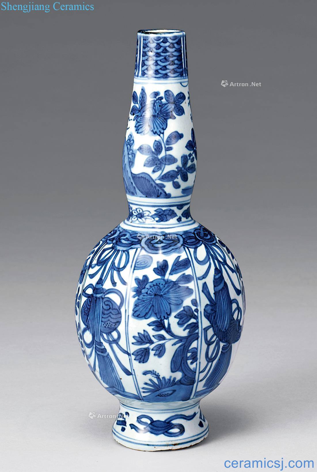 qing Blue and white auspiciousness in grain gourd bottle