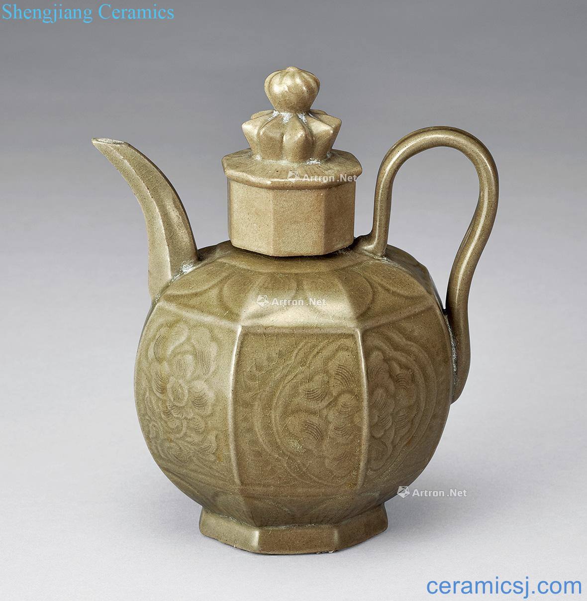 The southern song dynasty celadon petals grain ewer
