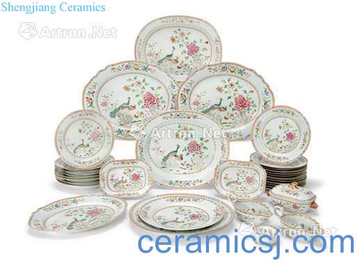 Qing qianlong pastel peacock grain tableware (a set of 33)