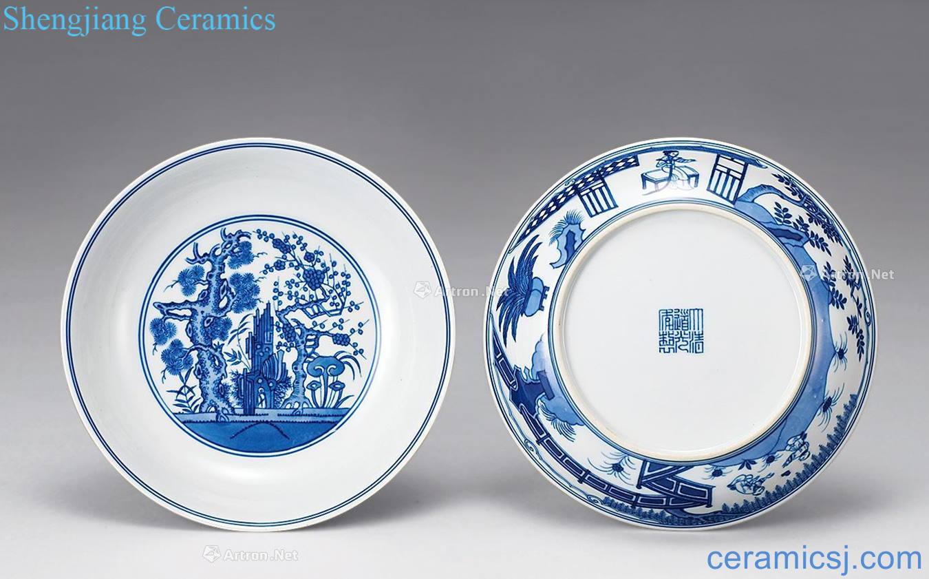 Qing daoguang Blue and white flower character plate (a)