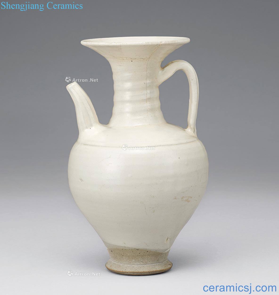 The song dynasty kiln ewer